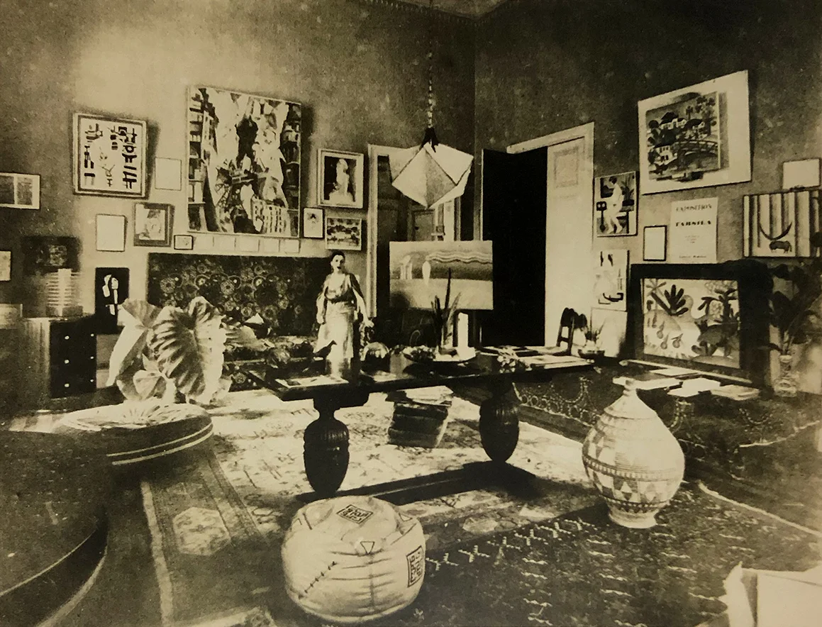 11. Tarsila do Amaral in her home c. 1930, Arquivo do Instituto de Estudos Brasileiros da Universidade de São Paulo. Tarsila do Amaral: Inventing Modern Art in Brazil , 2018, MoMA, New York