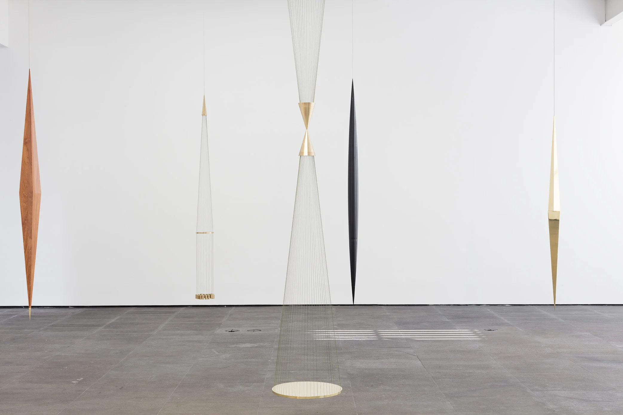 15. Asterismos, Artur Lescher, 2018. Galería OMR, Mexico City. Image: Enrique Macías. Courtesy of Galería OMR.