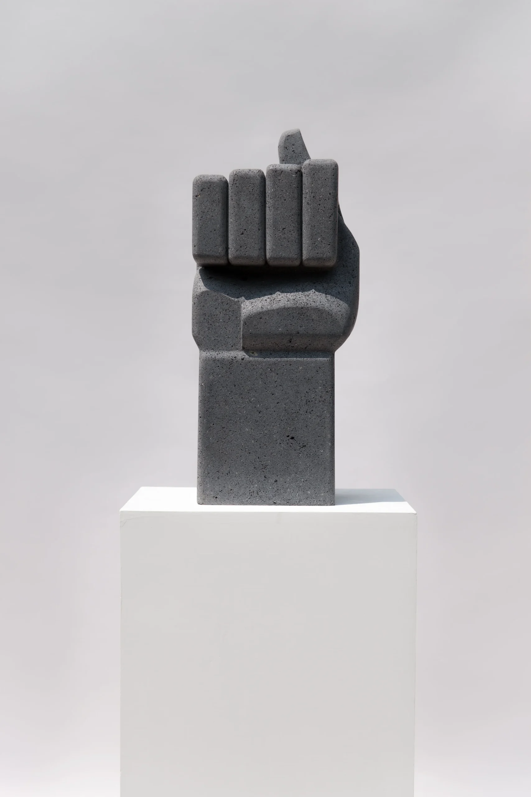 4. Figa, Pedro Reyes, 2017. Galeria Luisa Strina, São Paulo. Courtesy Galeria Luisa Strina.